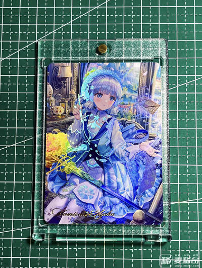 显眼宝25期 颜值精选 - 【带卡砖】燎原卡牌早期T画师原神浮雕彩闪 神里绫华 超美 1张 63*88