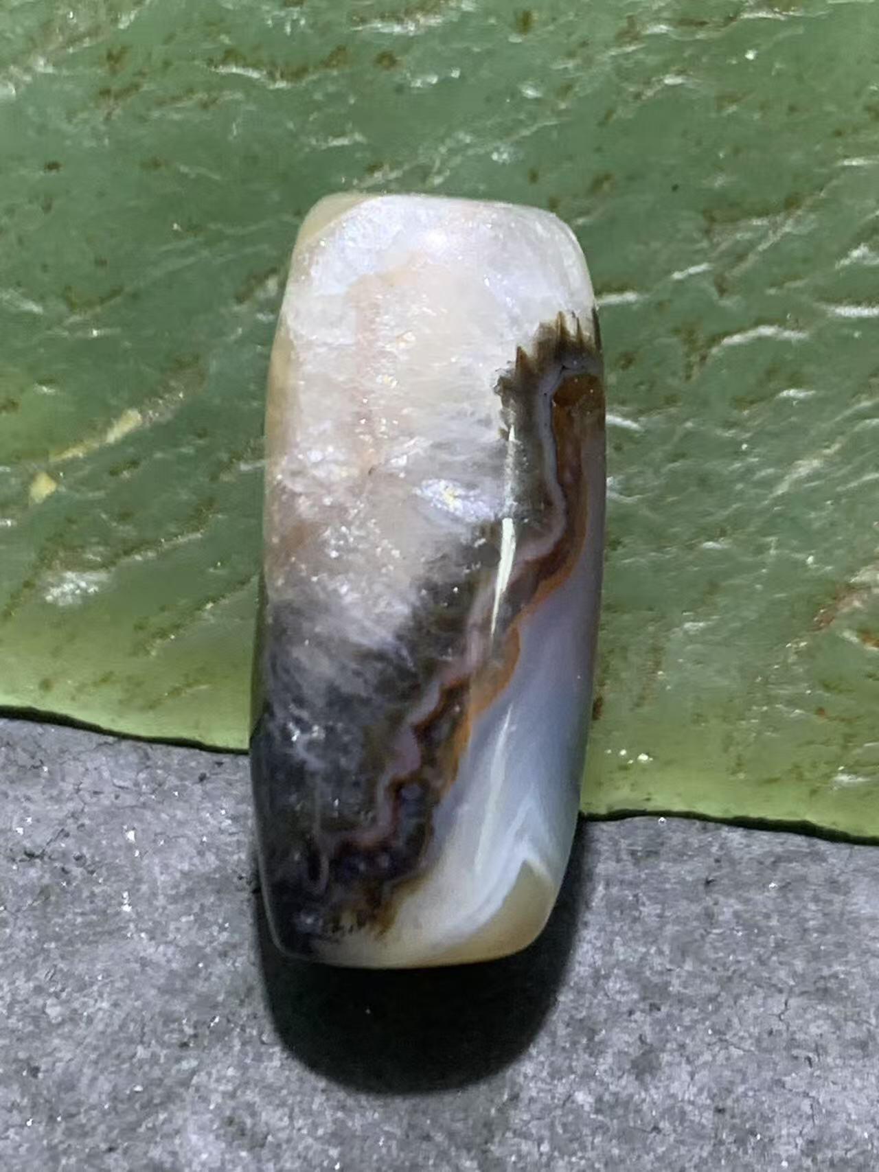 精美高玉化冰飘巴西玛瑙随形桶珠一颗