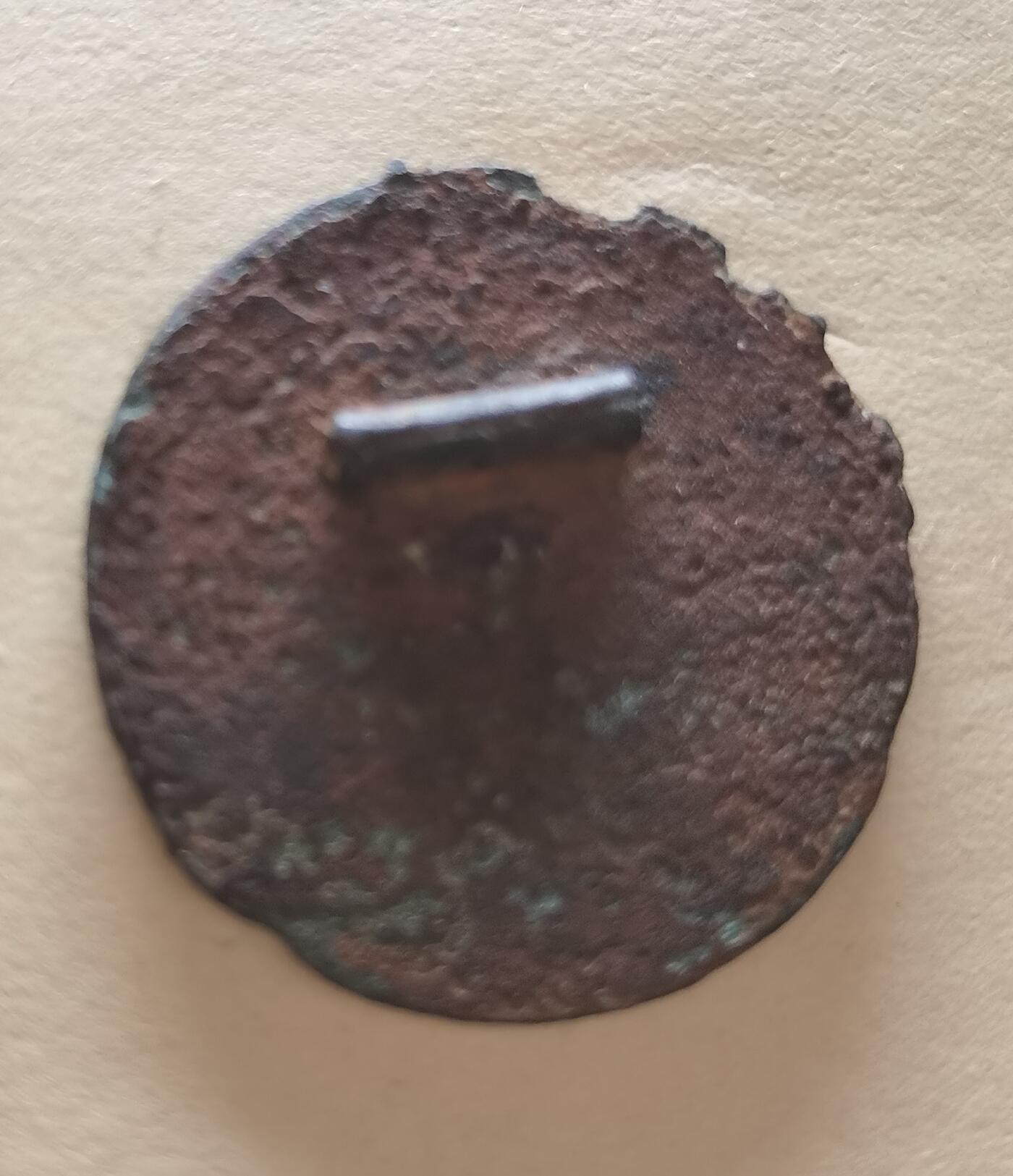 玉仁红藏首场徽章钱币拍卖（捡漏）上面👆图片有群加群7：40同拍 5.6年代修建水库/桥纪念