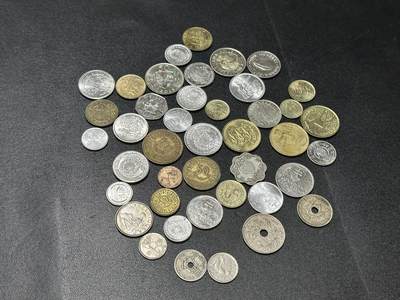 《外钞收藏家》第五百五十三期（本期品种丰富的纪念钞）（本平台长期征集拍品、欢迎藏友们联系合作） - 突尼斯、孟加拉、加纳、爱沙尼亚、斯洛伐克、比利时硬币几十枚一起
