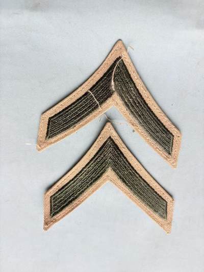 盛世勋华——号角文化勋章邮票专场拍卖第273期 - 美国陆军一等兵臂章2枚