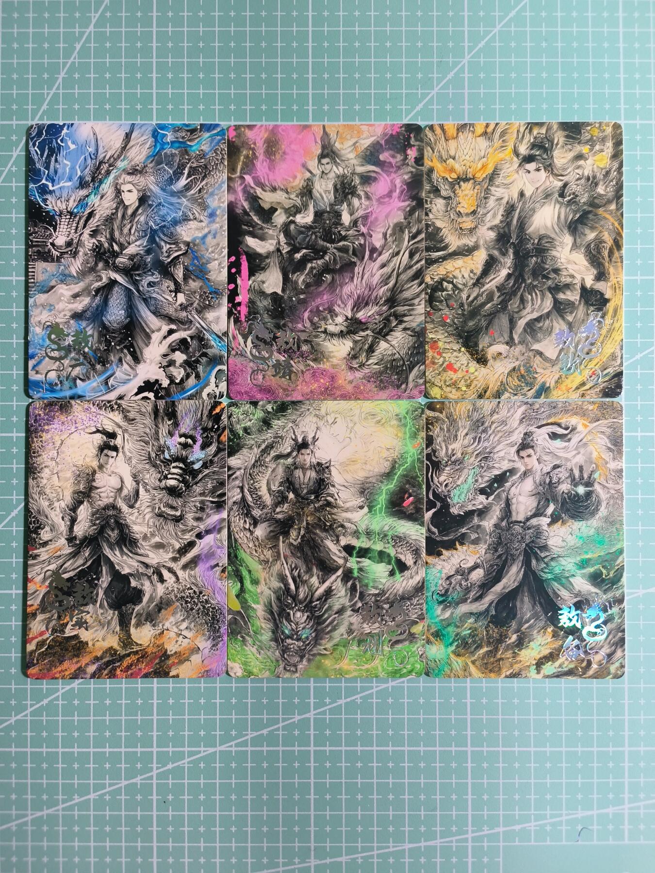 C先生卡牌 第8期 豪杰传亲签 西游姬亲签 卡德曼亲签 人间传亲签（品控显微镜勿拍！默认微瑕。持续收拍品中。。欢迎送拍） 【普卡】遇见潮玩《百媚妖姬》国风·龙族 6张
