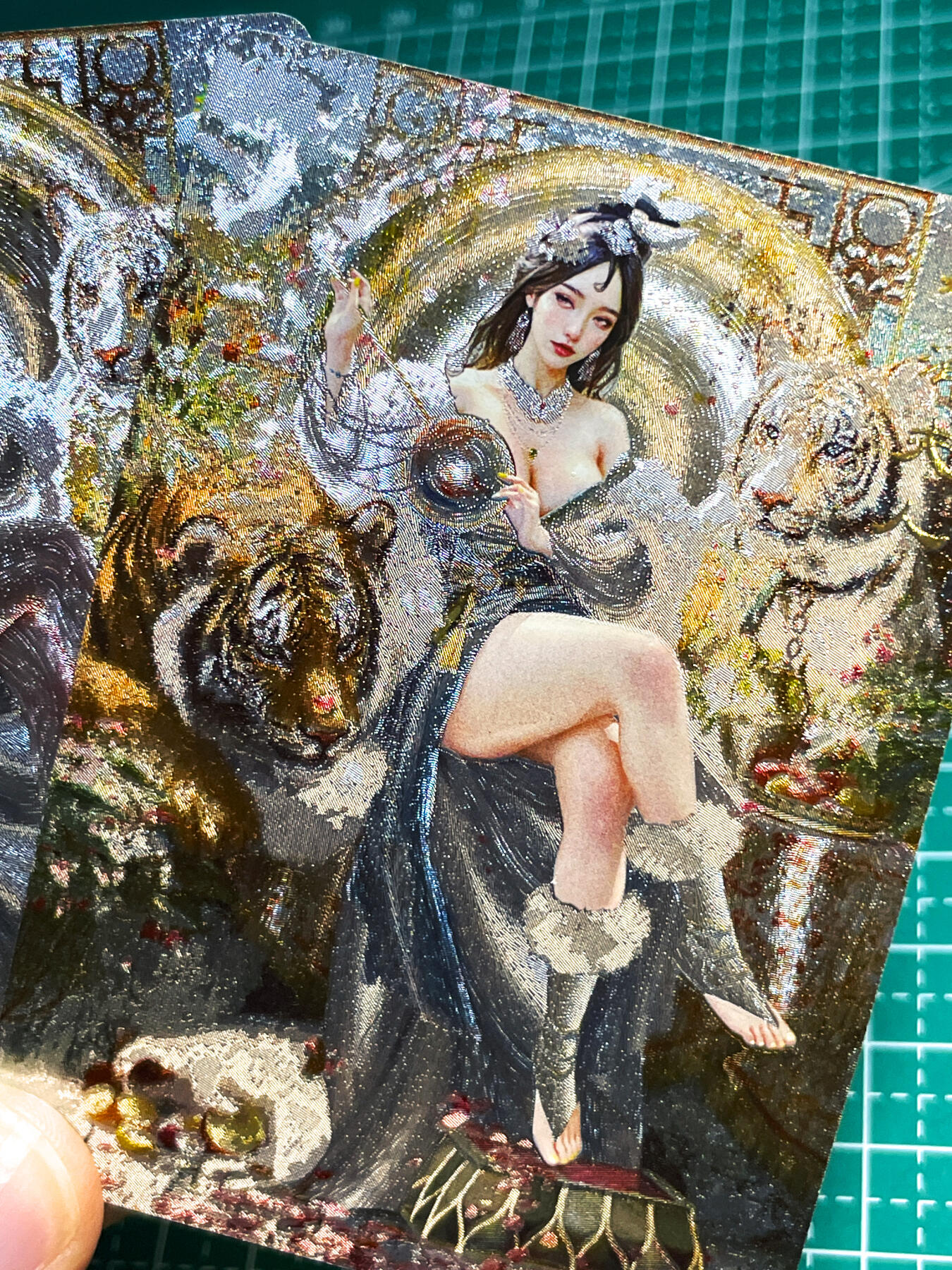 显眼宝25期 颜值精选 燎原卡牌 焱卡文化 刷子 妖姬传 地涌夫人 粗闪一对2张 最傲娇角色    63*88