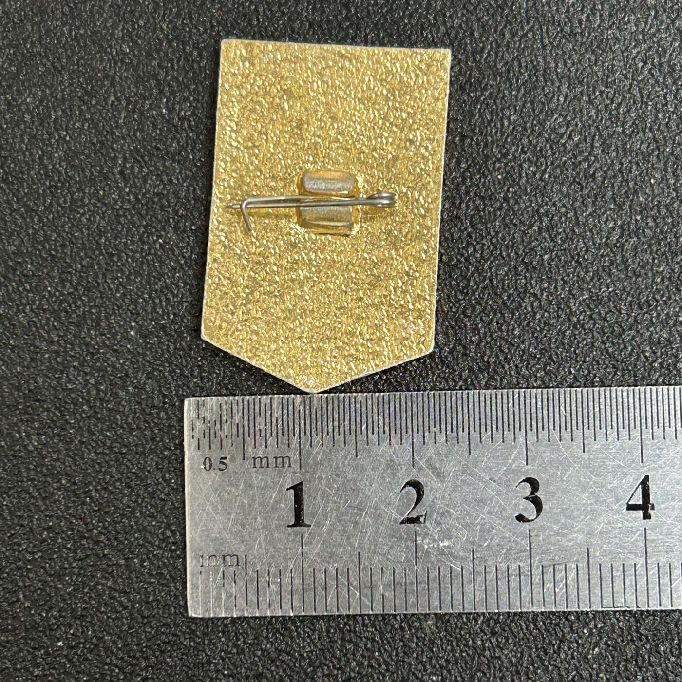 西秦中古拍卖第五十三期 苏联乌克兰劳动突击手奖章