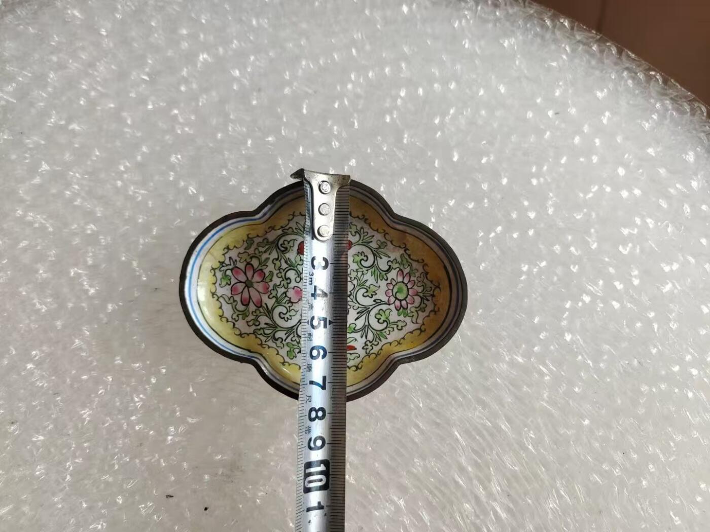 清末民国景泰蓝粉彩小盘，画工好，品相好，完整漂亮，懂的来