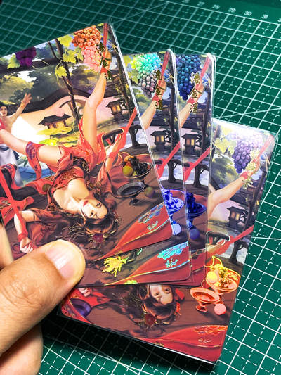显眼宝25期 颜值精选 - 涅槃卡牌   原创场景艺术系列卡   潘金莲金蛋打银鹅3加1艺术卡  共4张   折光彩闪   大卡尺寸  63*88