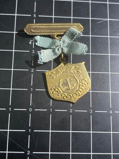 古冰库章牌勋赏收藏0起拍卖 - 日本海员会员章