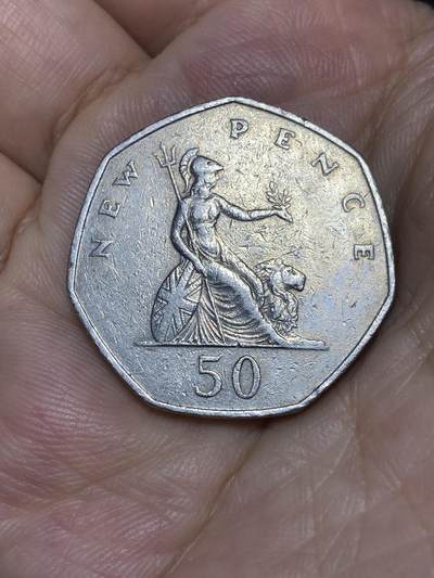 2025年第七十三场(总第九十九场）外国好品散币(免佣金) - 英国🇬🇧1969年50新便士(伊丽莎白二世中年花冠，十进制第一版首发年)