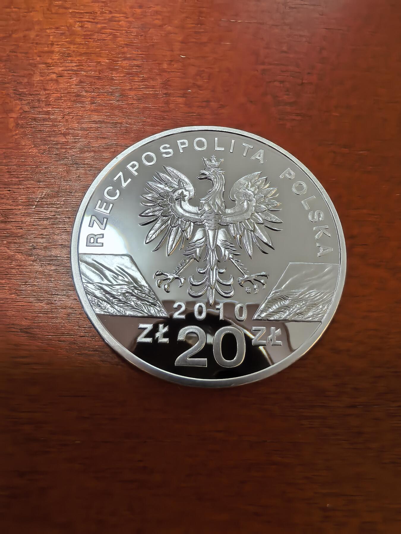 长老汇蛇年精选第三十场拍卖 2010波兰小马蹄蝙蝠20兹罗提精制银币，28.28克925银
