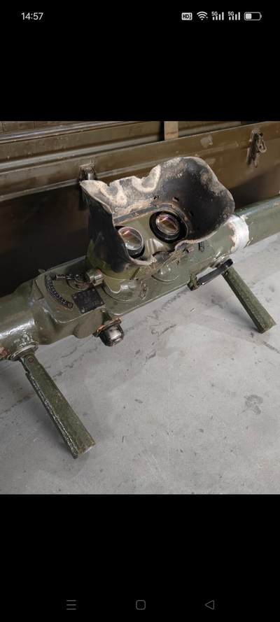 老君用测距仪，58式，原装铁箱，保存完好，品相如图 老君用测距仪，58式，原装铁箱，保存完好，品相如图