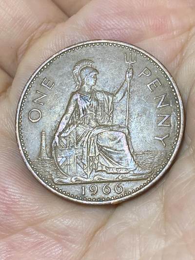 2025年第七十四场(总第一百场）外国好品散币(免佣金) - 英国🇬🇧1966年1便士(伊丽莎白二世青年桂冠第二版)