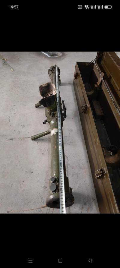 老君用测距仪，58式，原装铁箱，保存完好，品相如图 老君用测距仪，58式，原装铁箱，保存完好，品相如图