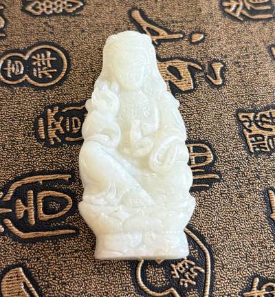 手串，小玉件杂项 - 玉观音。岫玉