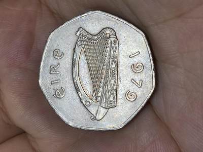 2025年第七十三场(总第九十九场）外国好品散币(免佣金) 爱尔兰🇮🇪1979年50便士(共和国时期第二套，十进制版)