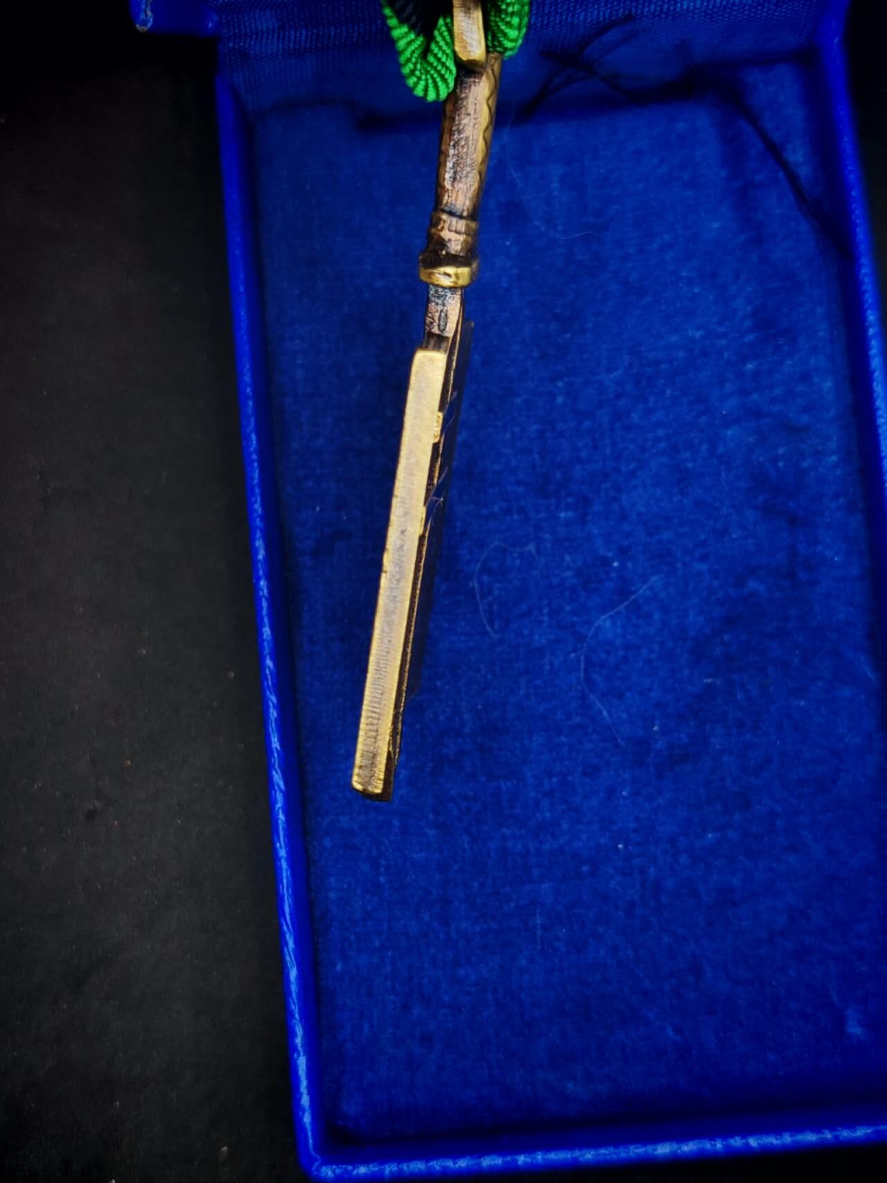 凯旋世界勋赏（第17期）（欢迎送拍）（对拍品有疑问请询问客服，不接受到手刀，出价默认拍品品相。请认真阅读拍卖规则！出价默认已认可！）（收到货请录制开箱视频，无视频概不处理问题。） 法国巴克维尔制作解放勋章