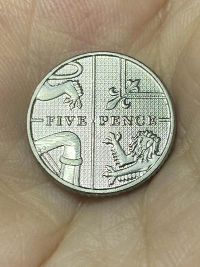 2025年第七十四场(总第一百场）外国好品散币(免佣金) - 好品–英国🇬🇧2012年5便士(伊丽莎白二世老年，盾徽拼图第一版)
