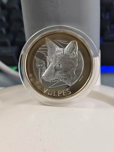 第169期拍卖【长期征集拍品】 - 瑞士2021年森林动物狐狸10法郎双色精制纪念币，有氧化