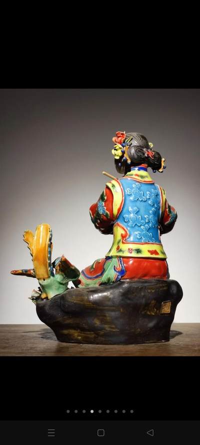 石湾窑陶瓷古典仕女摆件，做工精细，栩栩如生，纯手工制胎，保存完整，品相如图！ - 石湾窑陶瓷古典仕女摆件，做工精细，栩栩如生，纯手工制胎，保存完整，品相如图！