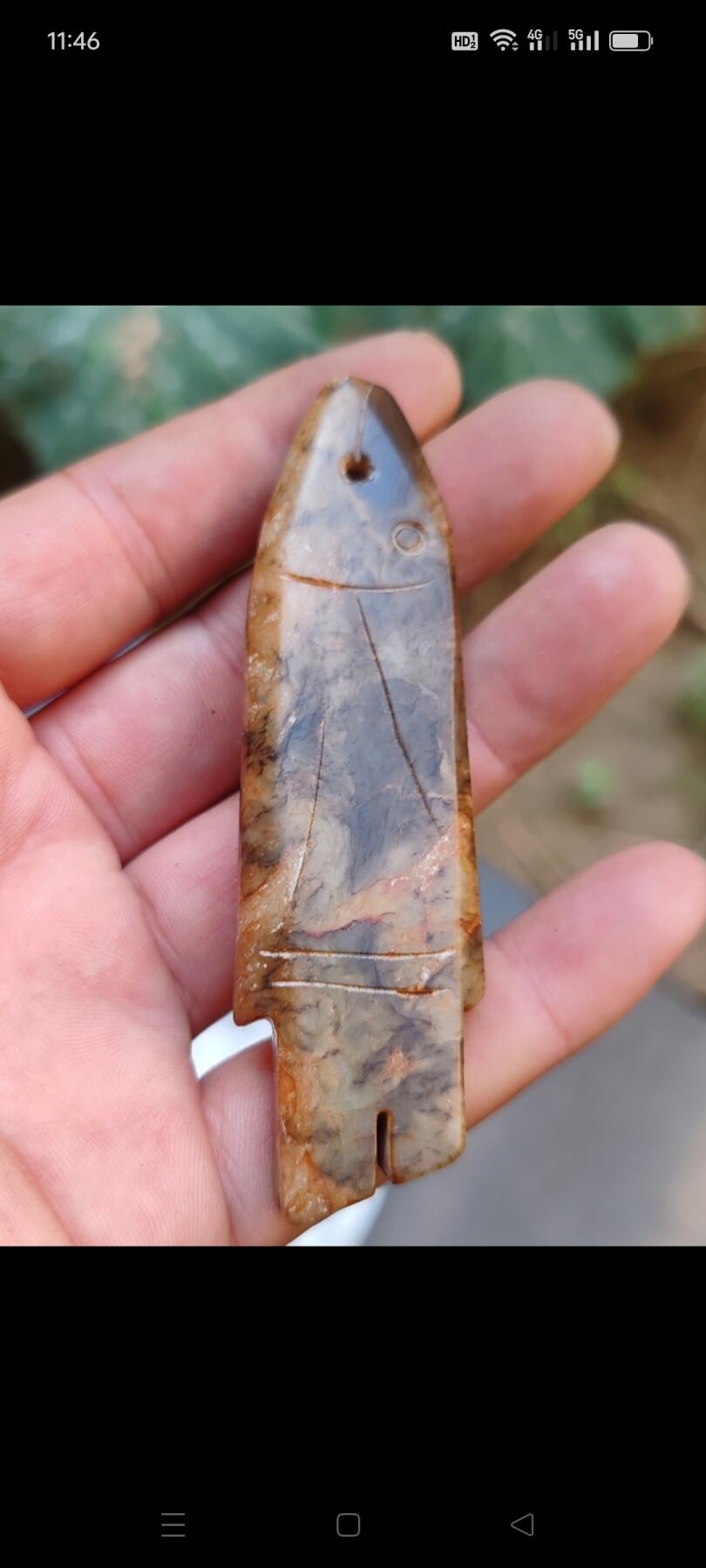 老玉雕刻鱼挂件一个，品相如图