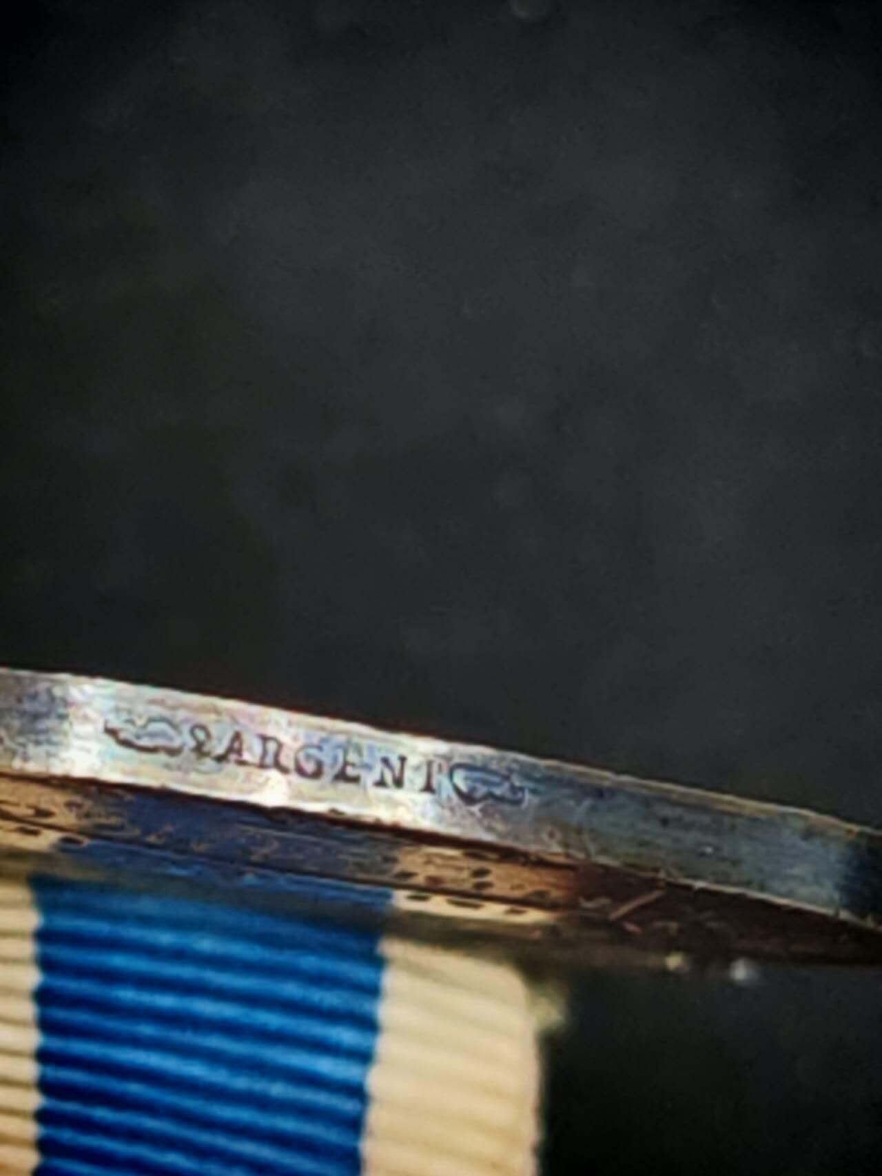 凯旋世界勋赏（第17期）（欢迎送拍）（对拍品有疑问请询问客服，不接受到手刀，出价默认拍品品相。请认真阅读拍卖规则！出价默认已认可！）（收到货请录制开箱视频，无视频概不处理问题。） 法国内务部警察荣誉奖章银制