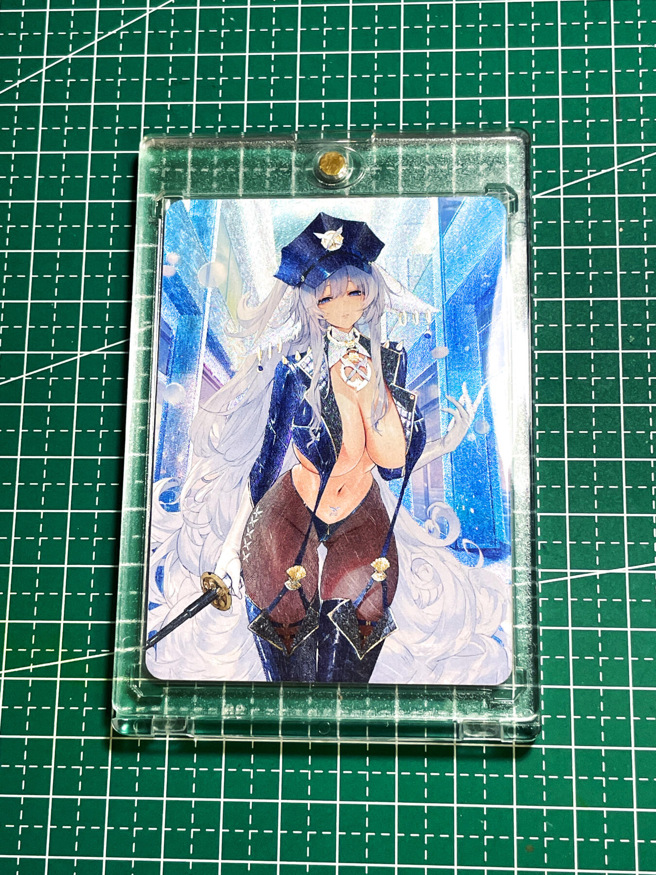 显眼宝25期 颜值精选 【带卡砖】 五月卡牌 动漫角色卡 军官信浓  非常精美 背后线稿 一张 粗闪卡  63*88