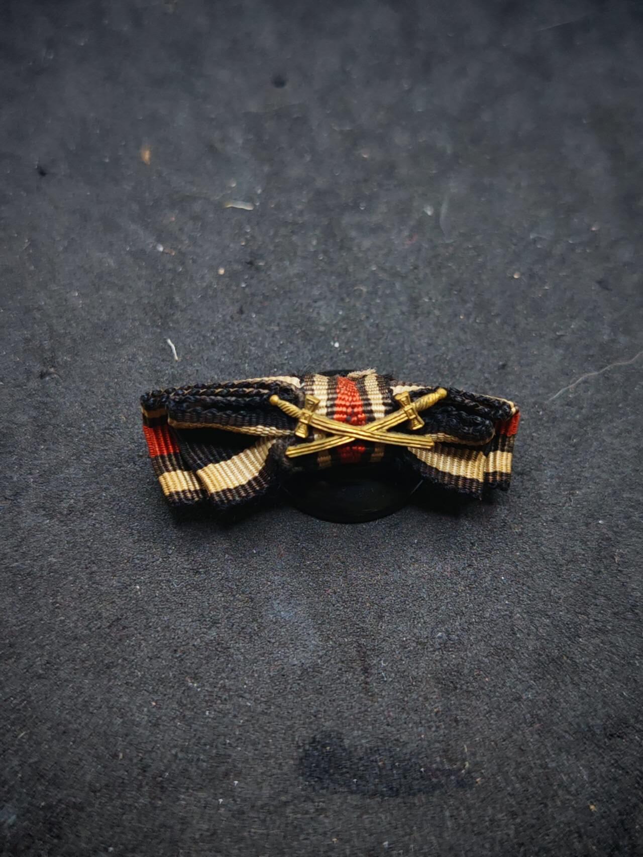 凯旋世界勋赏（第17期）（欢迎送拍）（对拍品有疑问请询问客服，不接受到手刀，出价默认拍品品相。请认真阅读拍卖规则！出价默认已认可！）（收到货请录制开箱视频，无视频概不处理问题。） 帝德 一战 二级铁十字和带剑兴登堡奖章 两联扣略