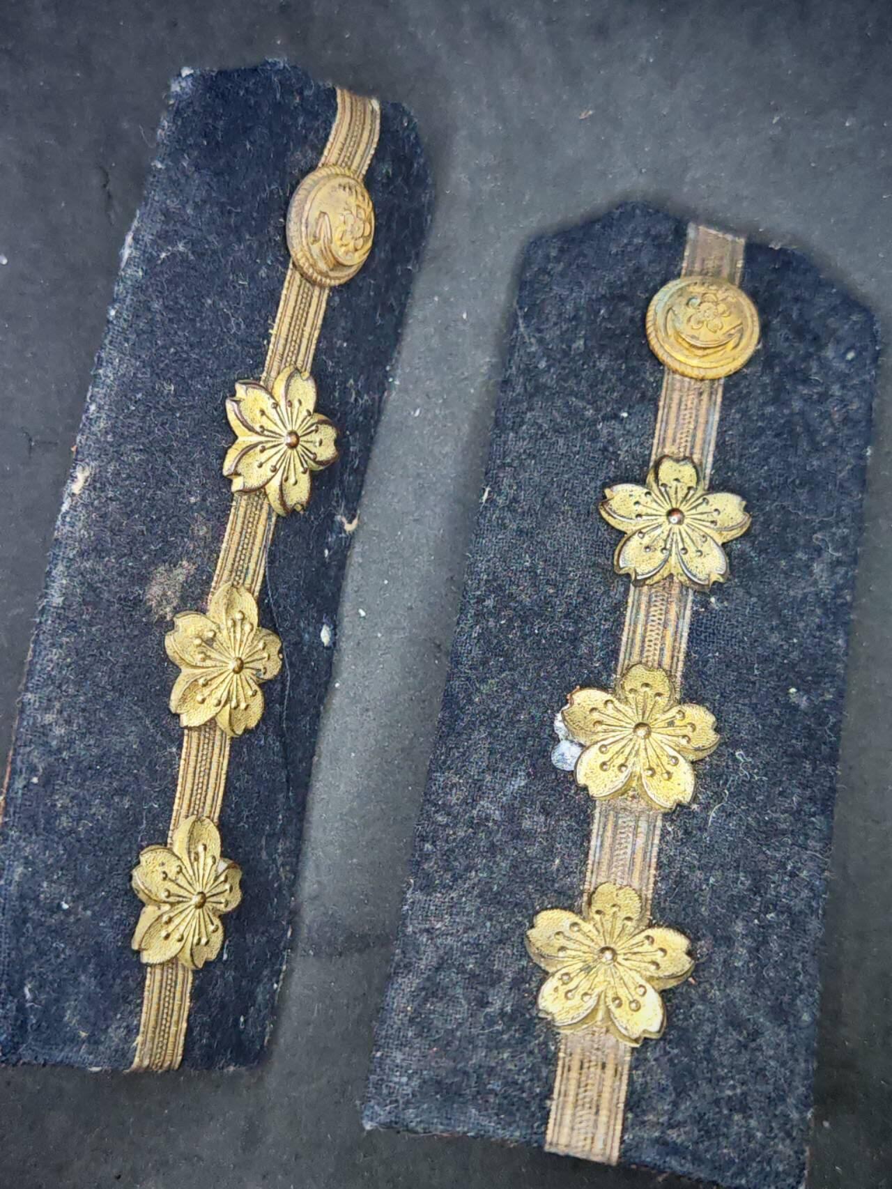 凯旋世界勋赏（第17期）（欢迎送拍）（对拍品有疑问请询问客服，不接受到手刀，出价默认拍品品相。请认真阅读拍卖规则！出价默认已认可！）（收到货请录制开箱视频，无视频概不处理问题。） 消防员臂肩