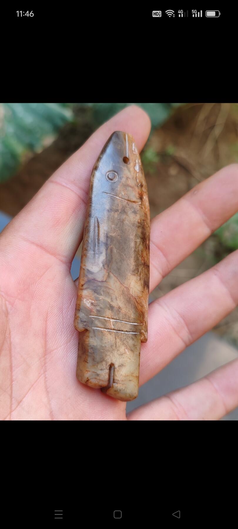 老玉雕刻鱼挂件一个，品相如图