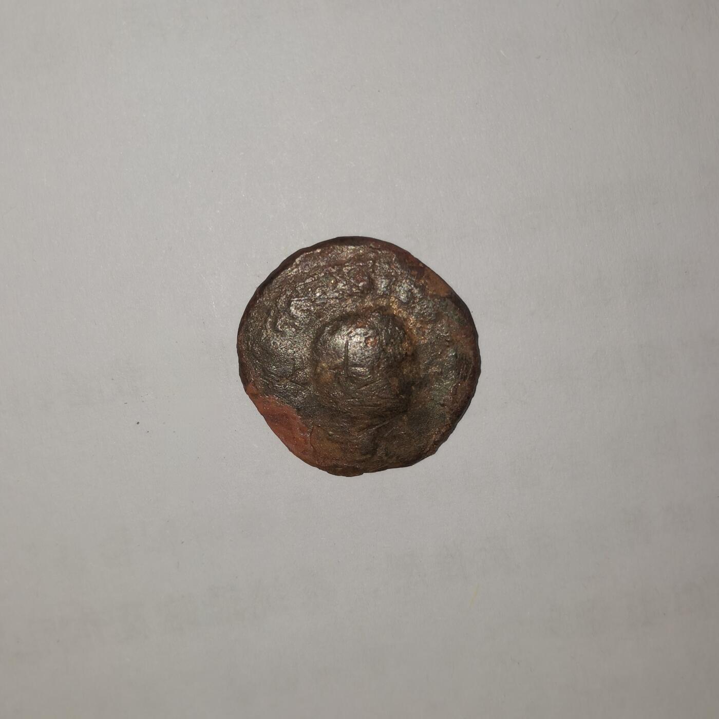 罗马帝国韦斯帕芗铜币，非常少见，左下角有磕