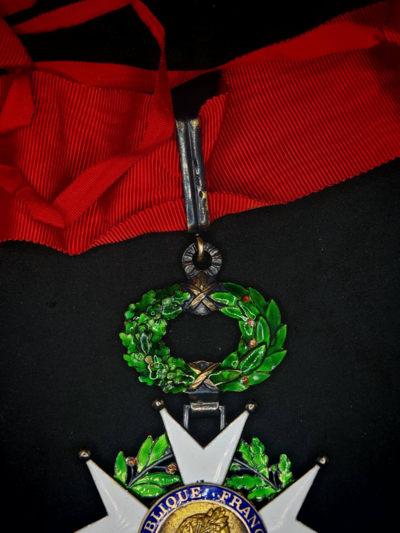 凯旋世界勋赏（第17期）（欢迎送拍）（对拍品有疑问请询问客服，不接受到手刀，出价默认拍品品相。请认真阅读拍卖规则！出价默认已认可！）（收到货请录制开箱视频，无视频概不处理问题。） 法国三共荣誉军团勋章指挥官级银制打标
