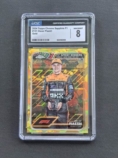 【博洋堂】卡牌拍卖专场第002期 - 2024 Topps Chrome F1 赛车卡 皮亚斯特里 迈凯伦车队 2023年卡塔尔大奖赛冲刺赛夺冠 04/50编 橙碎冰折 有望拿下今年车手总冠军 CGC评级8分