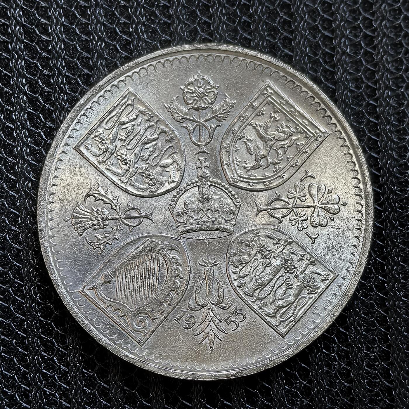 道一币馆币章第一百三十九场 英国1953年伊丽莎白二世登基5先令纪念币