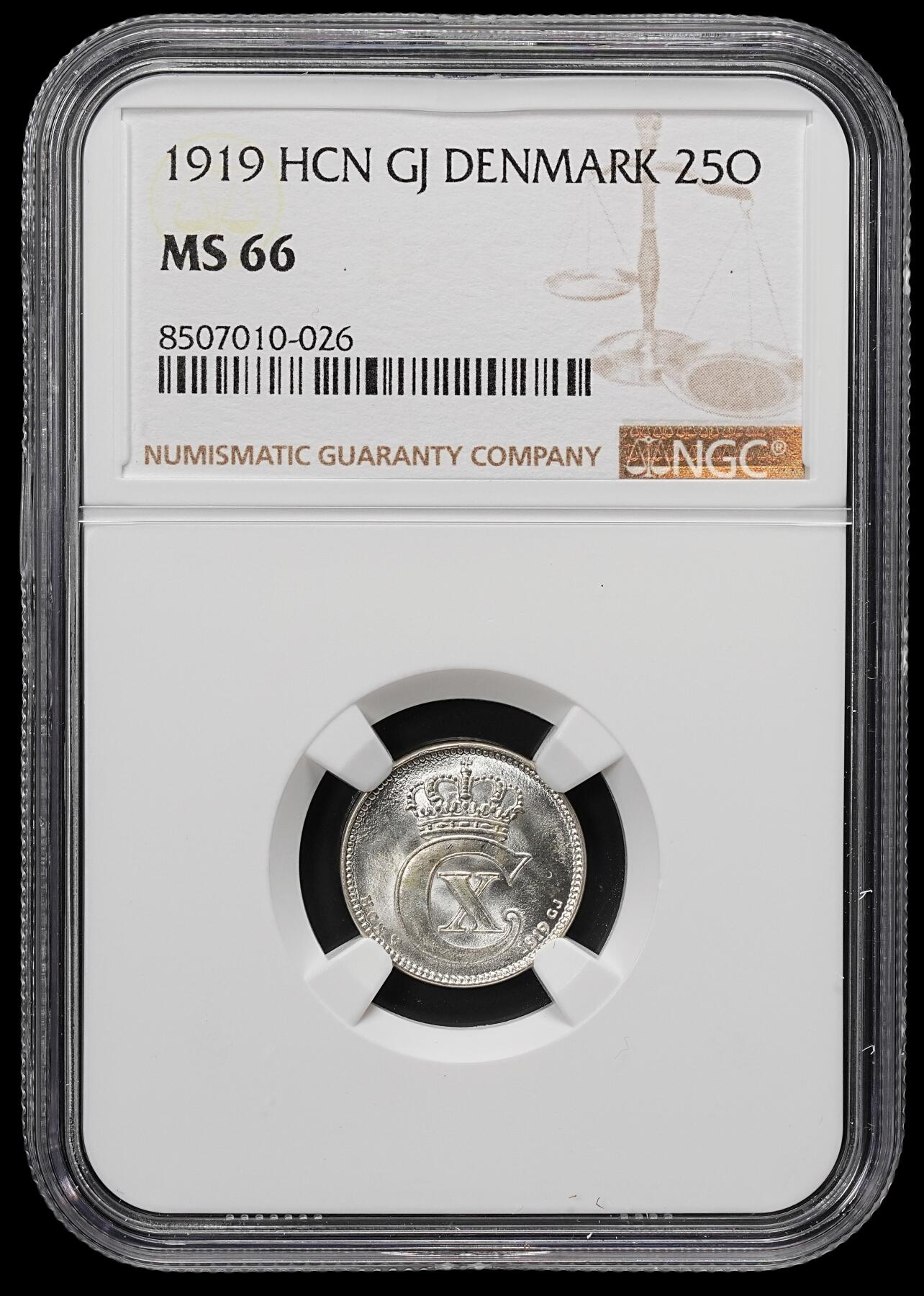 修遠堂世界钱币第七十九期 NGC MS66 1919年丹麦25欧尔银币