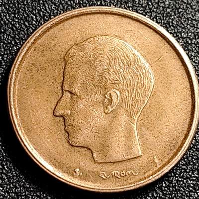 泉币菌-第68场-精品欢乐场-第1场 / 福利放送，感谢大家一直以来的支持。68-72场中，凡拍中15单及以上者，非偏远地区购买者，其所购所有商品满30包邮。       （特别说明：偏远地区包邮条件除满足购满15单及以上外，内蒙古、青海、西藏、宁夏需要满48包邮，新疆、西藏需要满68包邮。） 比利时1980年20法郎 博杜安一世国王 荷兰版 镍青铜币 25.53mm