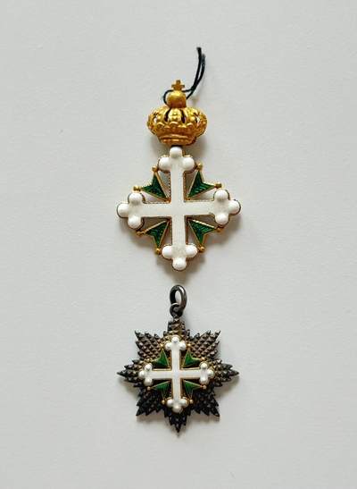 RimeNova韵星2025军品类夏季拍卖会-- RimeNova 2025 Summer Militaria Sale - 意大利王国极早期1800年代-- 金制大十字级圣莫里斯和圣拉撒禄勋章迷你章