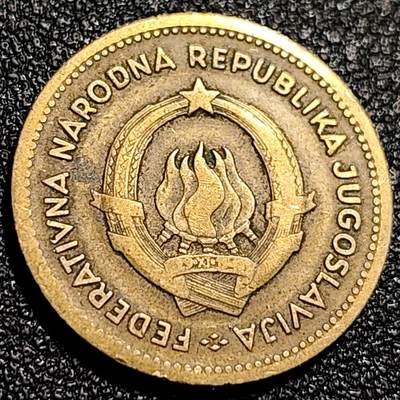 泉币菌-第69场-精品欢乐场-第2场 / 福利放送，感谢大家一直以来的支持。68-72场中，凡拍中15单及以上者，非偏远地区购买者，其所购所有商品满30包邮。       （特别说明：偏远地区包邮条件除满足购满15单及以上外，内蒙古、青海、西藏、宁夏需要满48包邮，新疆、西藏需要满68包邮。） 好品 1955年 南斯拉夫联邦时期 10第纳尔 铝青铜币 丰收女神 21.0毫米3.0克 