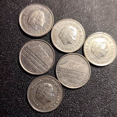 泉币菌-第69场-精品欢乐场-第2场 / 福利放送，感谢大家一直以来的支持。68-72场中，凡拍中15单及以上者，非偏远地区购买者，其所购所有商品满30包邮。       （特别说明：偏远地区包邮条件除满足购满15单及以上外，内蒙古、青海、西藏、宁夏需要满48包邮，新疆、西藏需要满68包邮。） 荷兰币 6枚