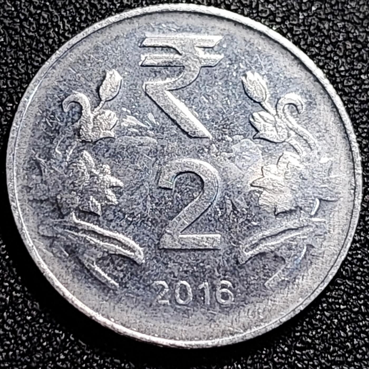 泉币菌-第68场-精品欢乐场-第1场 / 福利放送，感谢大家一直以来的支持。68-72场中，凡拍中15单及以上者，非偏远地区购买者，其所购所有商品满30包邮。       （特别说明：偏远地区包邮条件除满足购满15单及以上外，内蒙古、青海、西藏、宁夏需要满48包邮，新疆、西藏需要满68包邮。） 2016年 印度2卢比 阿育王狮子座 麦穗稻穗 25mm