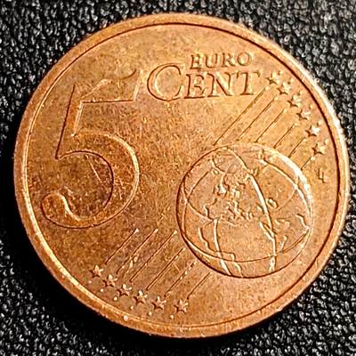 泉币菌-第69场-精品欢乐场-第2场 / 福利放送，感谢大家一直以来的支持。68-72场中，凡拍中15单及以上者，非偏远地区购买者，其所购所有商品满30包邮。       （特别说明：偏远地区包邮条件除满足购满15单及以上外，内蒙古、青海、西藏、宁夏需要满48包邮，新疆、西藏需要满68包邮。） 欧元 2002年德国5欧分镀铜钢硬币 五叶橡树 21mm 3.9g 