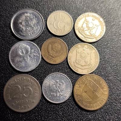 泉币菌-第69场-精品欢乐场-第2场 / 福利放送，感谢大家一直以来的支持。68-72场中，凡拍中15单及以上者，非偏远地区购买者，其所购所有商品满30包邮。       （特别说明：偏远地区包邮条件除满足购满15单及以上外，内蒙古、青海、西藏、宁夏需要满48包邮，新疆、西藏需要满68包邮。） 各国散币 9枚