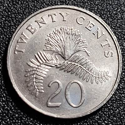 泉币菌-第69场-精品欢乐场-第2场 / 福利放送，感谢大家一直以来的支持。68-72场中，凡拍中15单及以上者，非偏远地区购买者，其所购所有商品满30包邮。       （特别说明：偏远地区包邮条件除满足购满15单及以上外，内蒙古、青海、西藏、宁夏需要满48包邮，新疆、西藏需要满68包邮。） 原光美品 高币值 新加坡20分 绒球花 高盾徽版 直径21.36mm