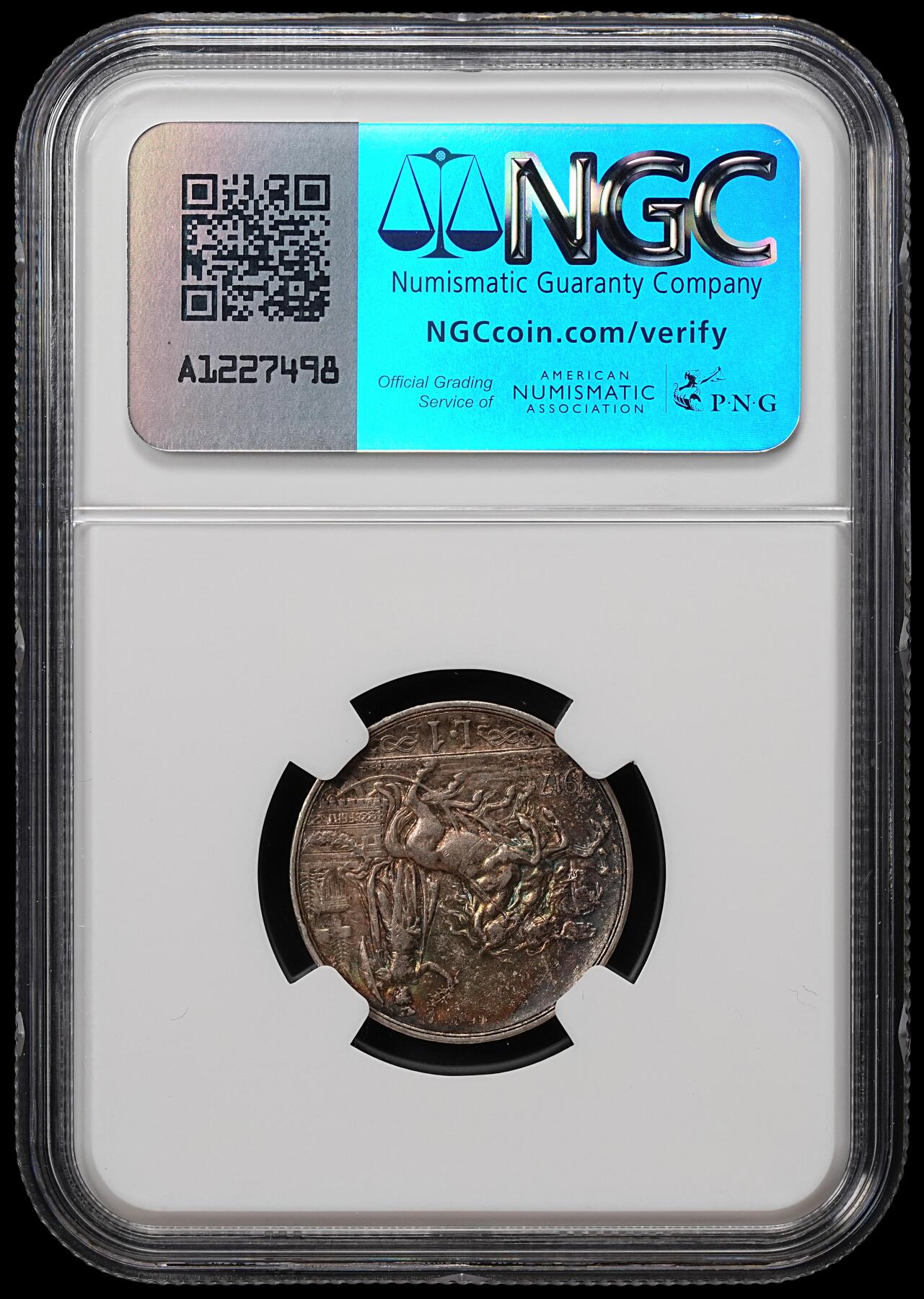 修遠堂世界钱币第七十九期 NGC AU58 1917年意大利马车1里拉银币 五彩