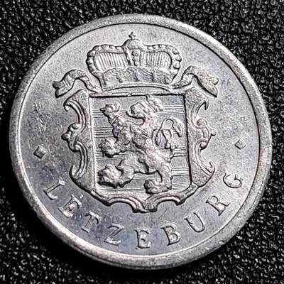 泉币菌-第69场-精品欢乐场-第2场 / 福利放送，感谢大家一直以来的支持。68-72场中，凡拍中15单及以上者，非偏远地区购买者，其所购所有商品满30包邮。       （特别说明：偏远地区包邮条件除满足购满15单及以上外，内蒙古、青海、西藏、宁夏需要满48包邮，新疆、西藏需要满68包邮。） 原光UNC 卢森堡1970年25生丁25分铝币 皇冠立狮 19MM 