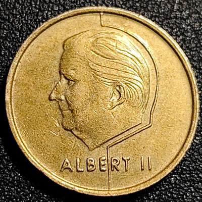 泉币菌-第69场-精品欢乐场-第2场 / 福利放送，感谢大家一直以来的支持。68-72场中，凡拍中15单及以上者，非偏远地区购买者，其所购所有商品满30包邮。       （特别说明：偏远地区包邮条件除满足购满15单及以上外，内蒙古、青海、西藏、宁夏需要满48包邮，新疆、西藏需要满68包邮。） 比利时1994年5法郎铜币，阿尔伯特二世，24mm