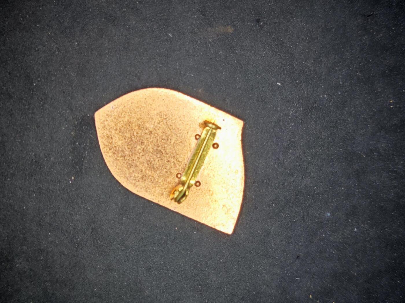 凯旋世界勋赏（第17期）（欢迎送拍）（对拍品有疑问请询问客服，不接受到手刀，出价默认拍品品相。请认真阅读拍卖规则！出价默认已认可！）（收到货请录制开箱视频，无视频概不处理问题。） 东德国家安全局服务25周年奖章