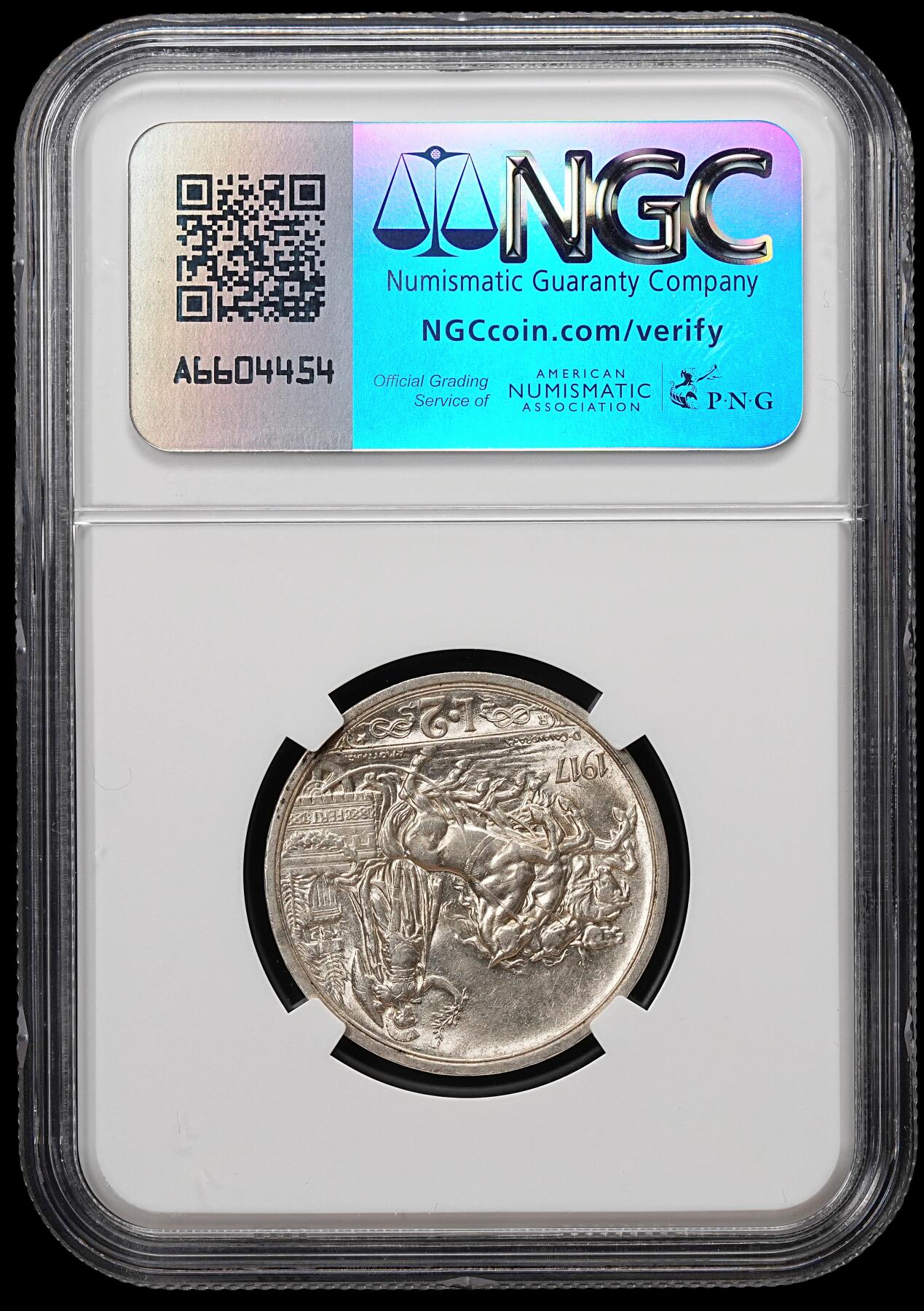 修遠堂世界钱币第七十九期 NGC AU58 1917年意大利马车2里拉银币 较少见年份