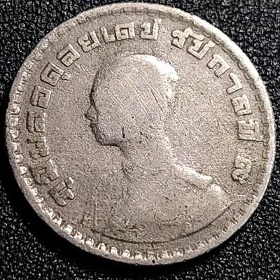 泉币菌-第69场-精品欢乐场-第2场 / 福利放送，感谢大家一直以来的支持。68-72场中，凡拍中15单及以上者，非偏远地区购买者，其所购所有商品满30包邮。       （特别说明：偏远地区包邮条件除满足购满15单及以上外，内蒙古、青海、西藏、宁夏需要满48包邮，新疆、西藏需要满68包邮。） 泰国60年代拉玛九世早期1泰铢26.9MM 单年版  