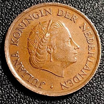 泉币菌-第68场-精品欢乐场-第1场 / 福利放送，感谢大家一直以来的支持。68-72场中，凡拍中15单及以上者，非偏远地区购买者，其所购所有商品满30包邮。       （特别说明：偏远地区包邮条件除满足购满15单及以上外，内蒙古、青海、西藏、宁夏需要满48包邮，新疆、西藏需要满68包邮。） 极美 荷兰王国 1978年5分 橙子 朱丽安娜女王 公鸡&星星暗记 青铜币 21mm