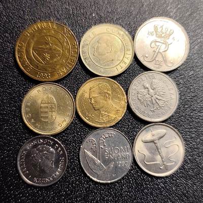 泉币菌-第68场-精品欢乐场-第1场 / 福利放送，感谢大家一直以来的支持。68-72场中，凡拍中15单及以上者，非偏远地区购买者，其所购所有商品满30包邮。       （特别说明：偏远地区包邮条件除满足购满15单及以上外，内蒙古、青海、西藏、宁夏需要满48包邮，新疆、西藏需要满68包邮。） 亚洲币 9枚