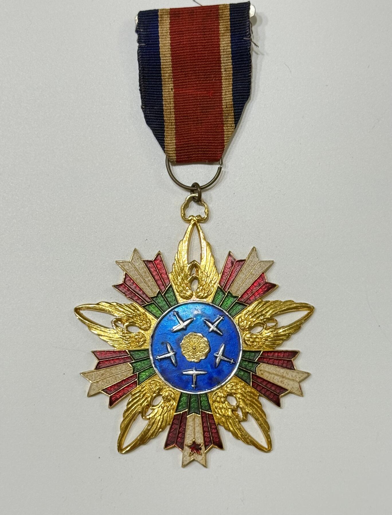RimeNova韵星2025军品类夏季拍卖会-- RimeNova 2025 Summer Militaria Sale 三等空军复兴勋章